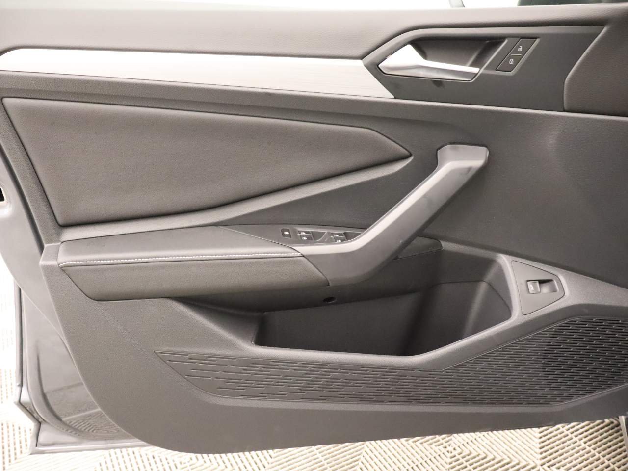 New 2027 Platinum Gray Metallic Volkswagen Sport image 16