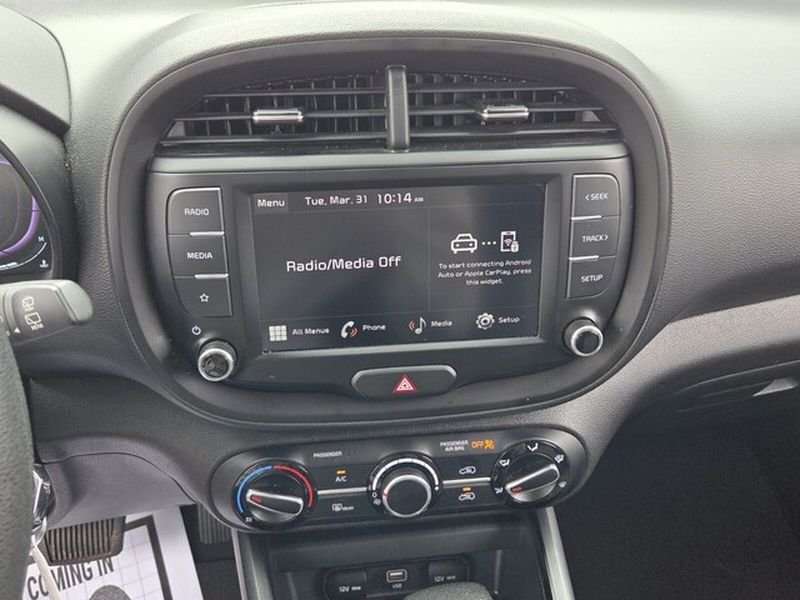 Used 2023 Snow White Pearl Kia LX image 17