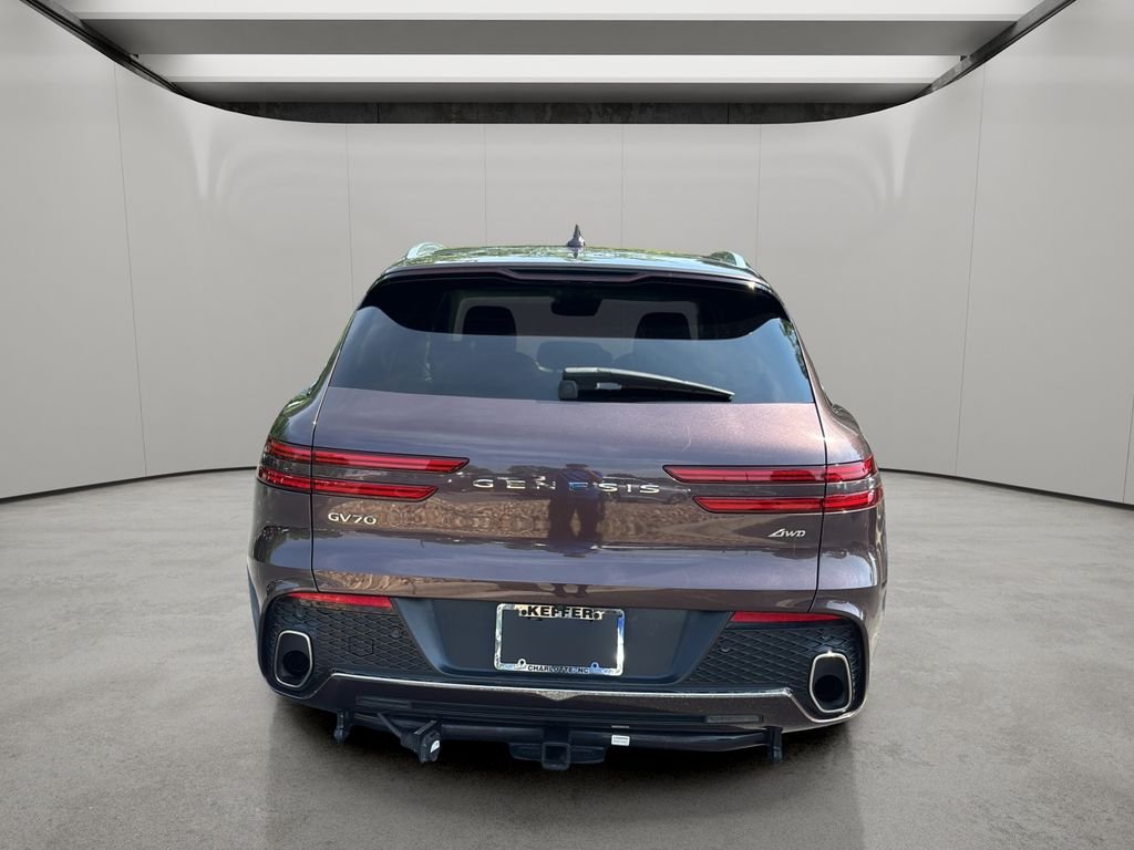Used 2022 Burgundy Genesis 2.5T image 4