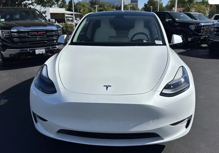 Used 2025 White Tesla Long Range image 8