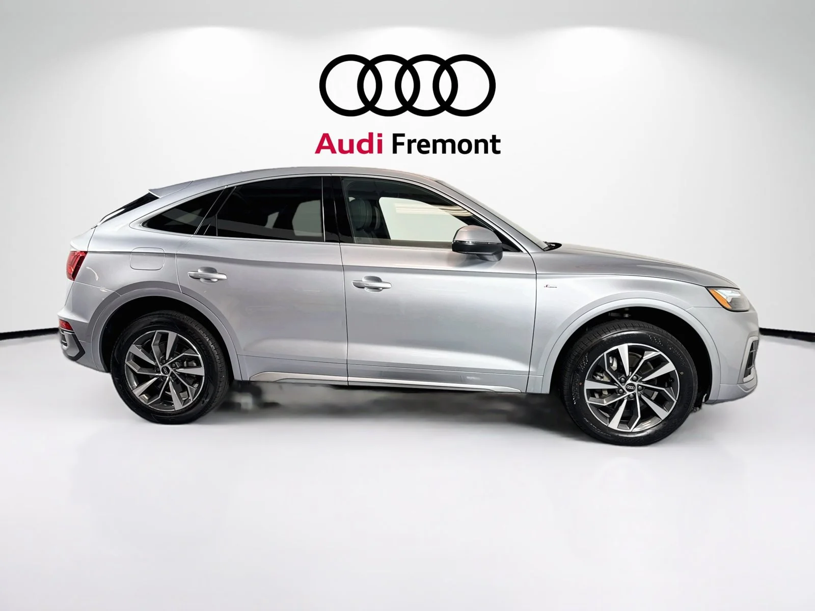 Used 2022 Black Audi S line Premium Plus image 4
