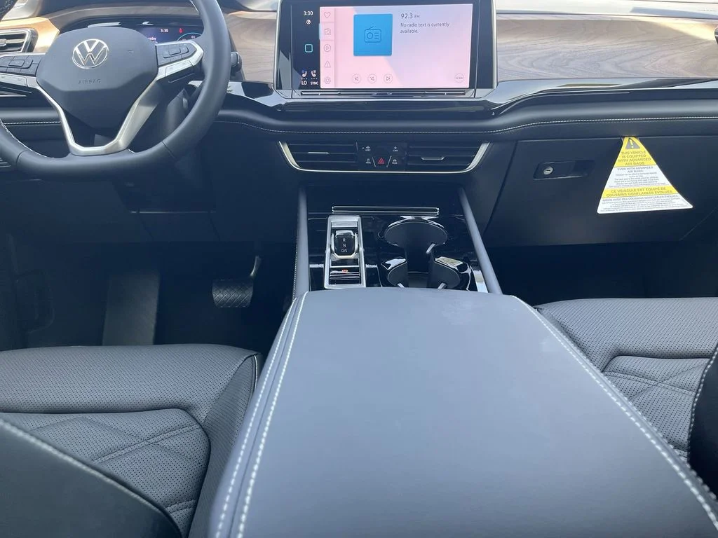 New 2026 Green Volkswagen 2.0T SE w/Technology image 16