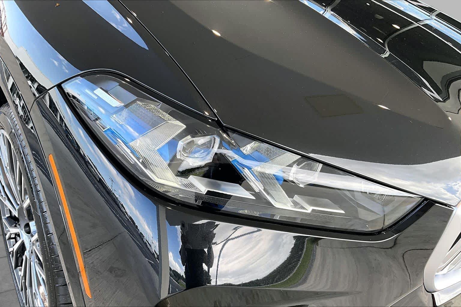 New 2026 Black Sapphire Metallic BMW sDrive40i image 14