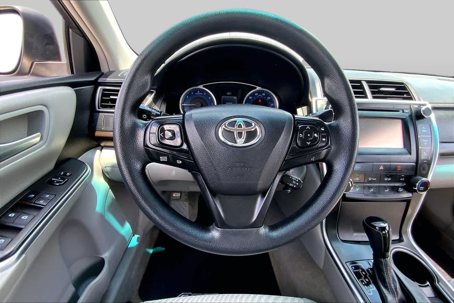 Used 2016 Parisian Night Pearl Toyota LE image 6