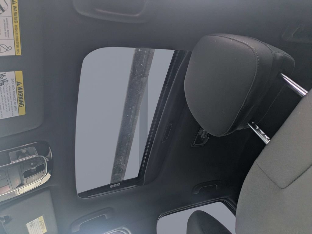 Used 2024 Gray Hyundai SEL image 20