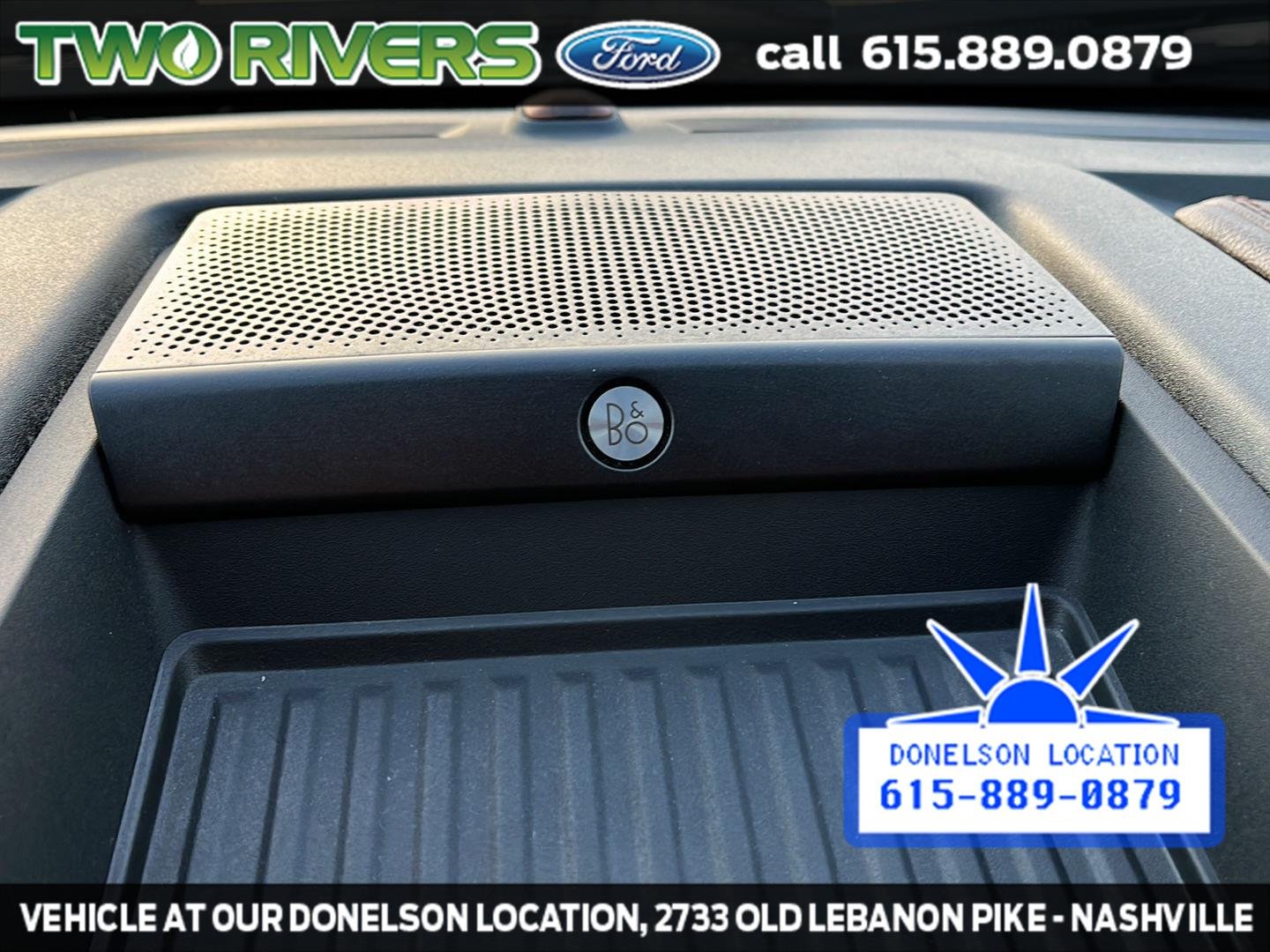 Used 2018 White Gold/Stone Gray Ford King Ranch image 29