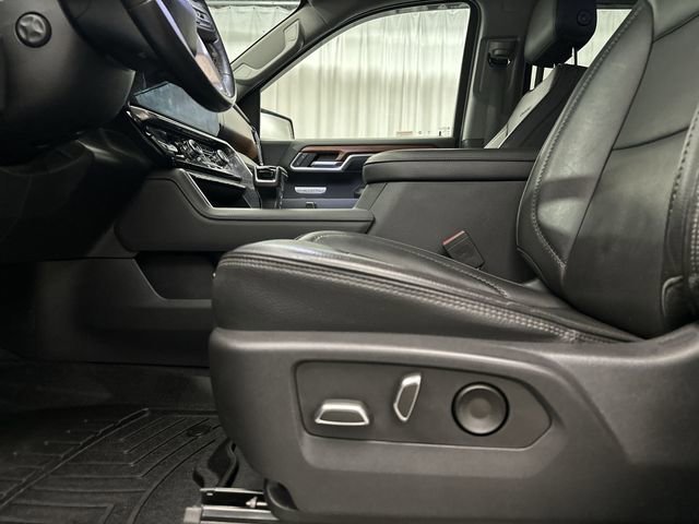 Used 2022 Pacific Blue Metallic GMC Denali image 17