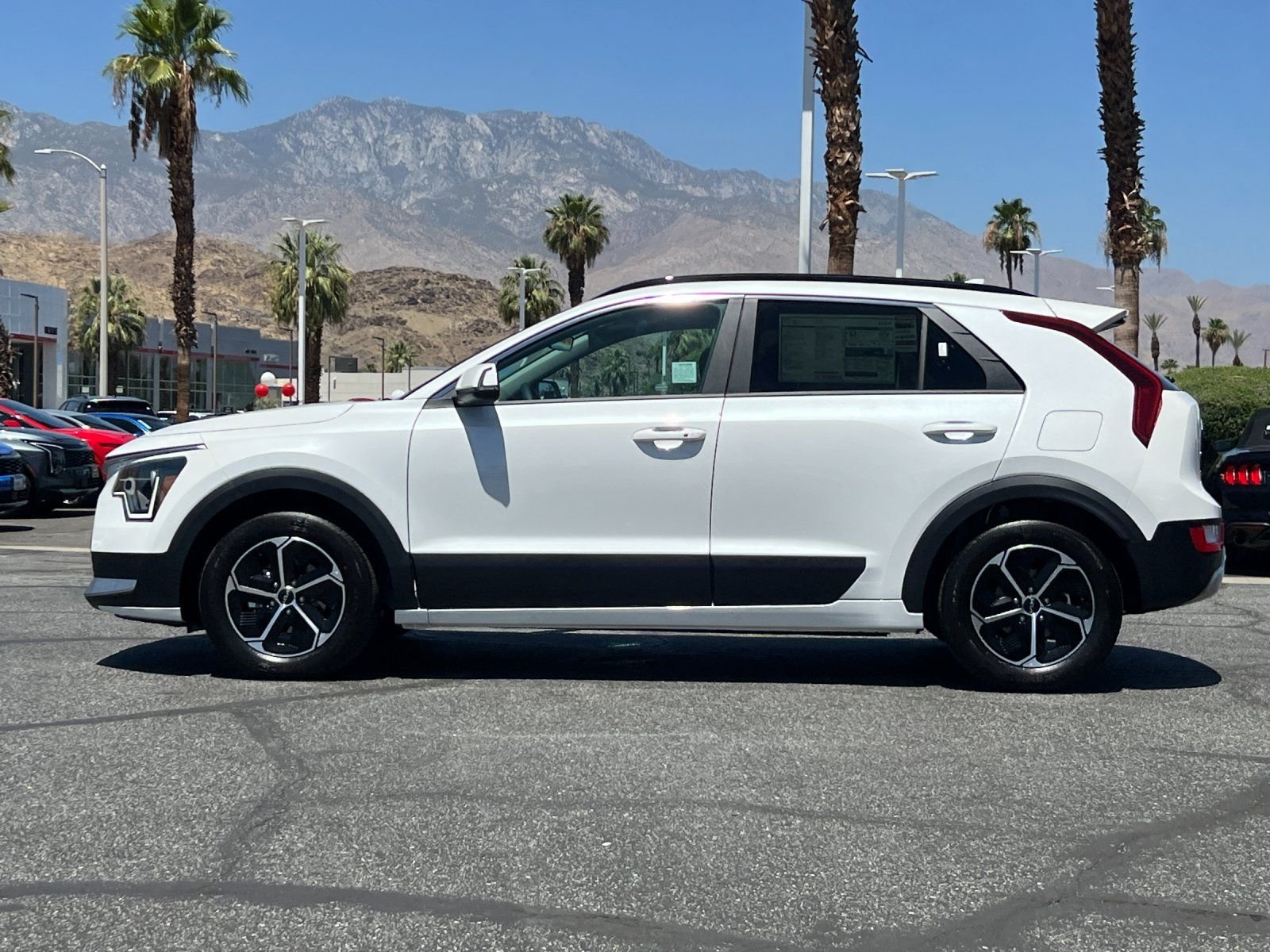 New 2026 Snow White Pearl Kia EX image 6
