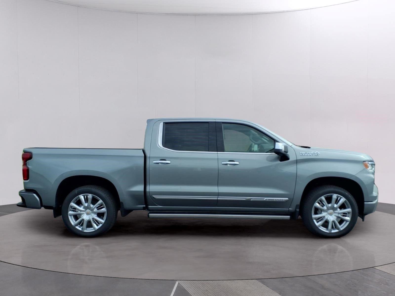 New 2026 Sterling Gray Metallic Chevrolet High Country image 6