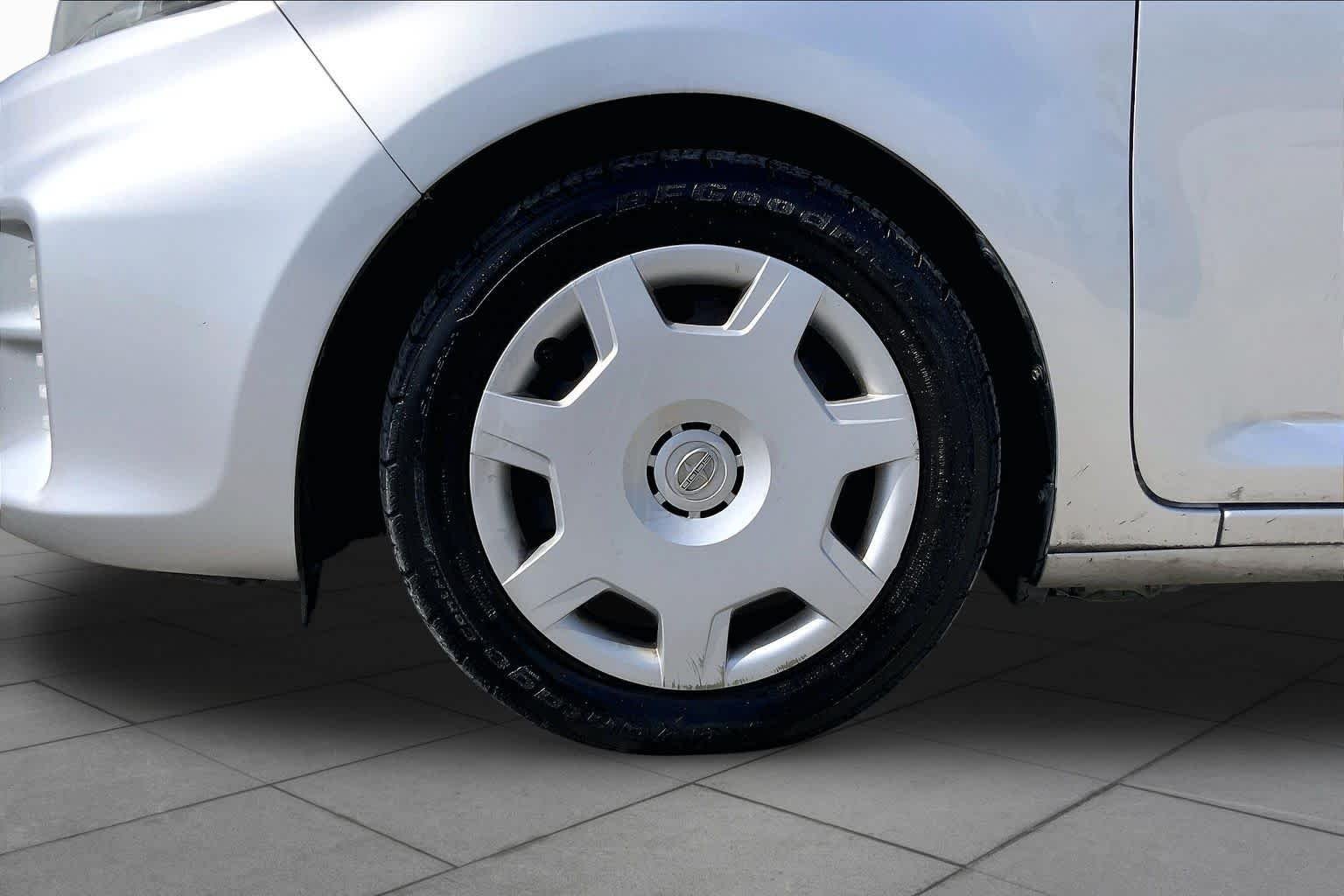 Used 2014 Classic Silver Metallic Scion  image 11