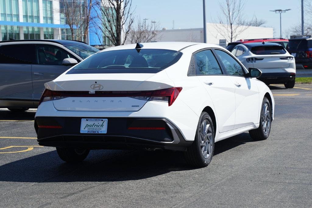New 2026 Serenity White Hyundai Blue image 4