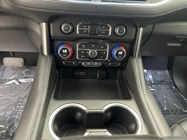 Used 2023 Black Chevrolet LT image 17