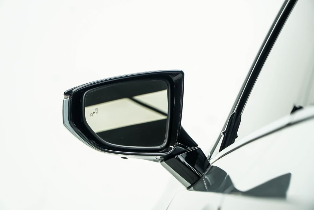 Used 2025 Silver Lexus 350 Ultra Luxury image 15