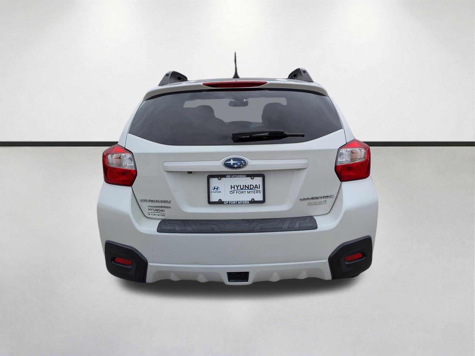 Used 2017 Crystal White Pearl Subaru Premium image 5
