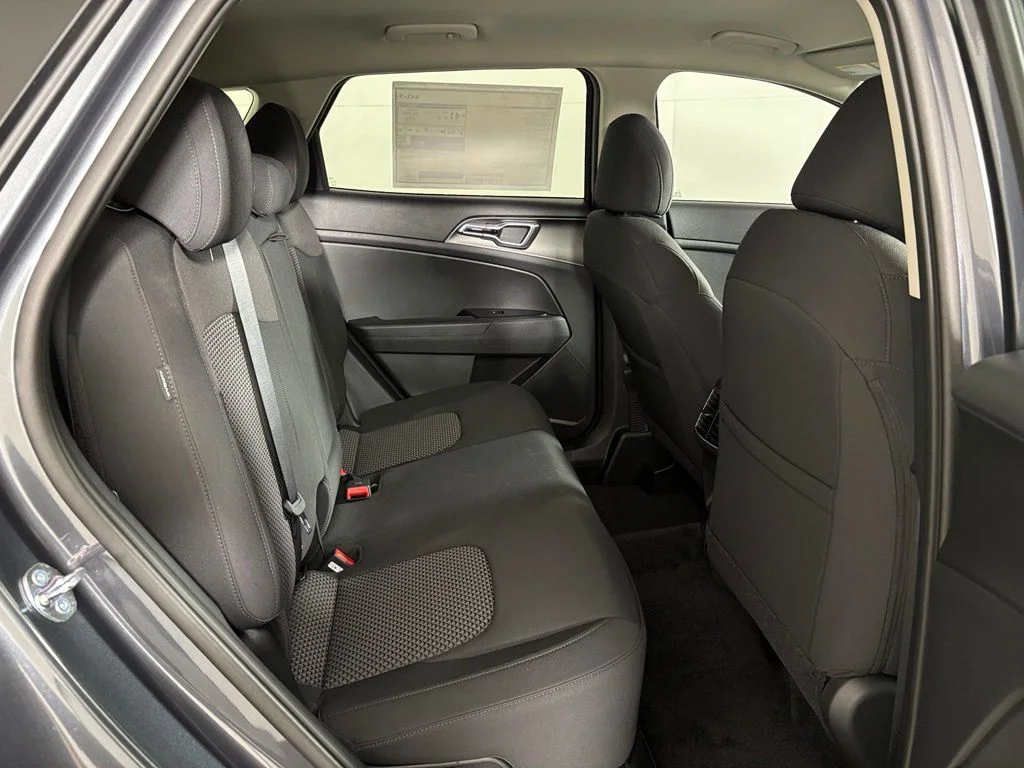 New 2027 Gravity Gray Kia LX image 39