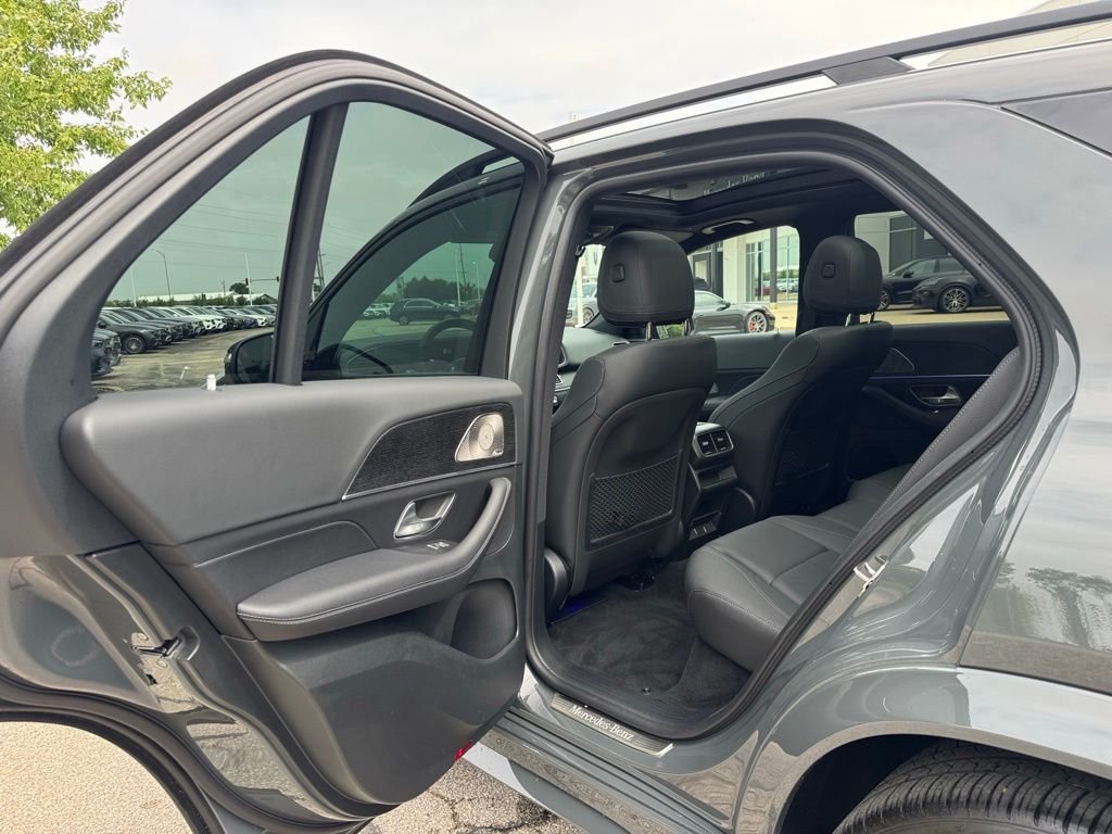 Used 2026 Gray Mercedes-Benz GLE 450 image 23
