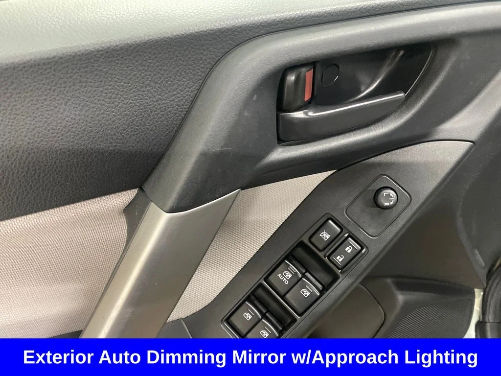 Used 2014 Green Subaru 2.5i Premium image 9