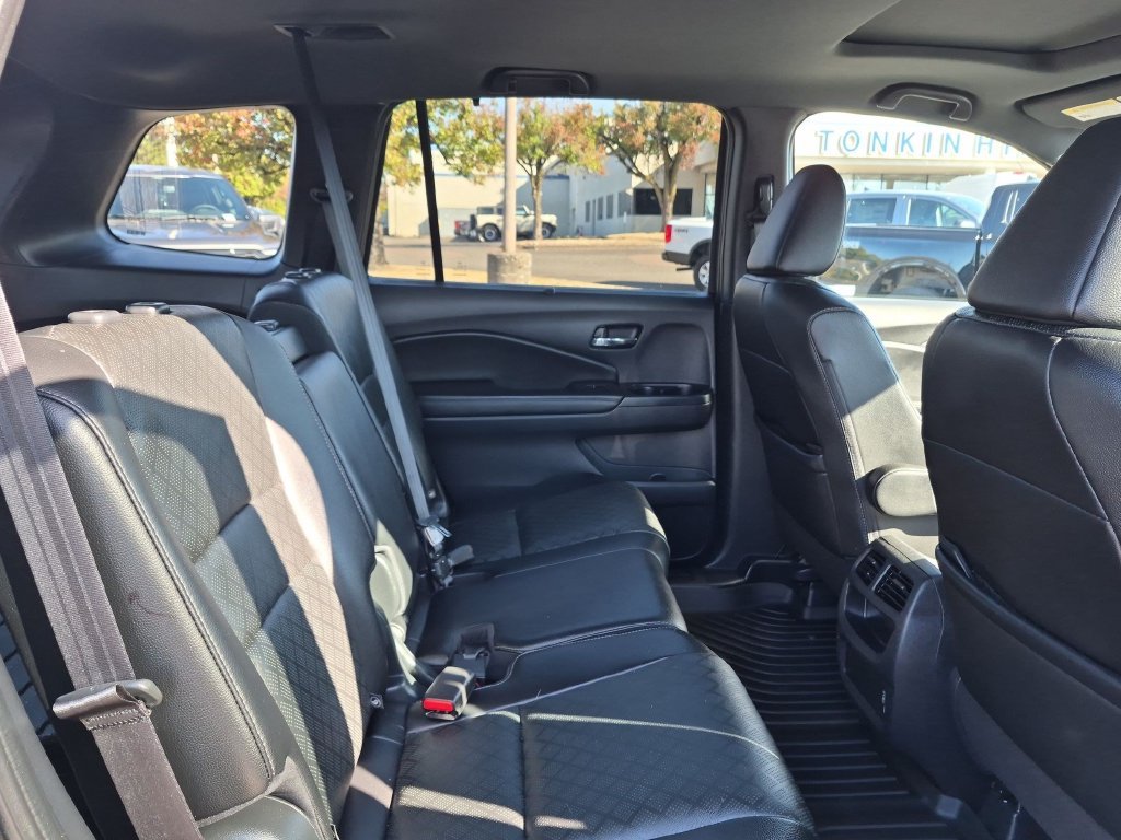 Certified Used 2019 Black Honda EX-L image 25