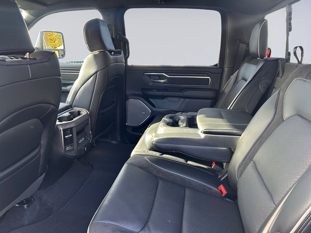 2026 RAM 1500 Laramie - Photo 16