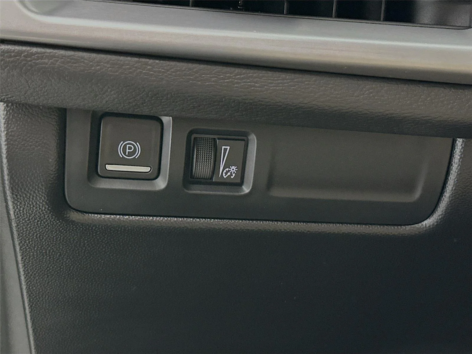 2024 Cadillac XT4 Premium Luxury - Photo 10