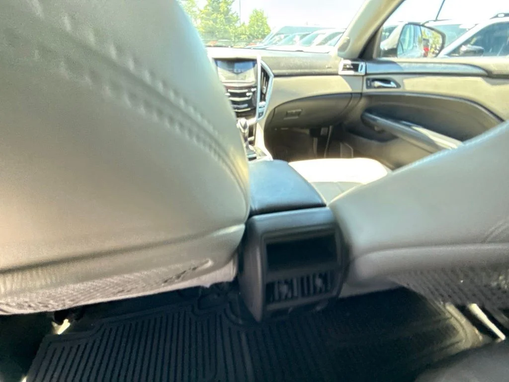 Used 2014 Silver Cadillac Base image 22