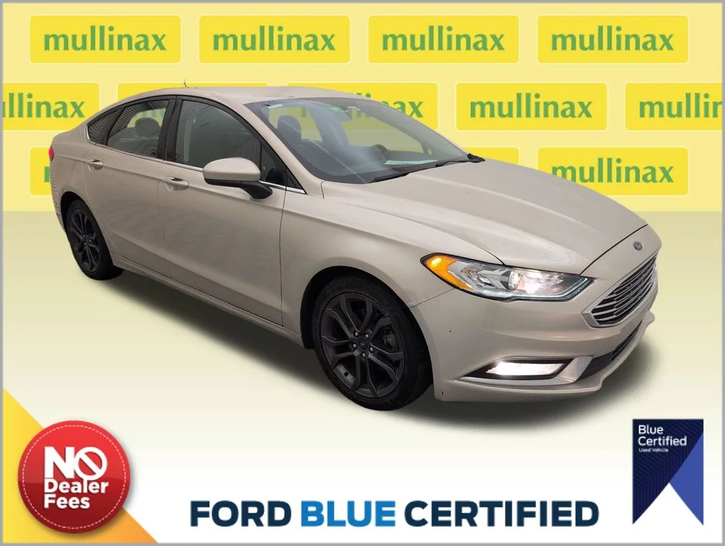 2018 Ford Fusion SE FWD's photo