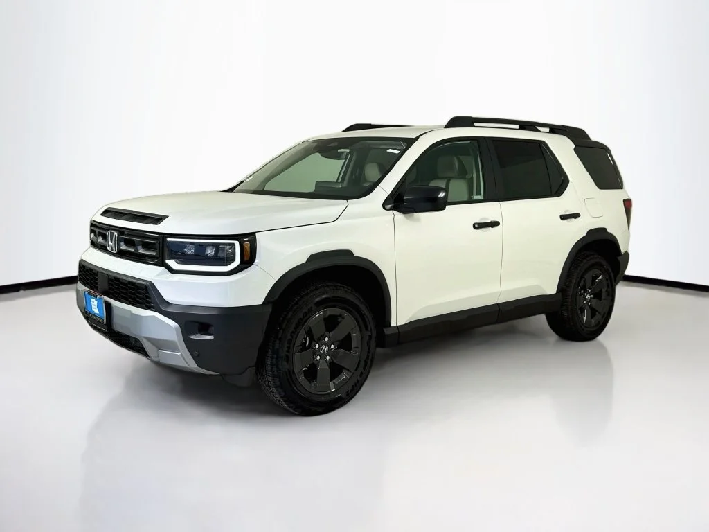 New 2026 Platinum White Pearl Honda RTL image 4