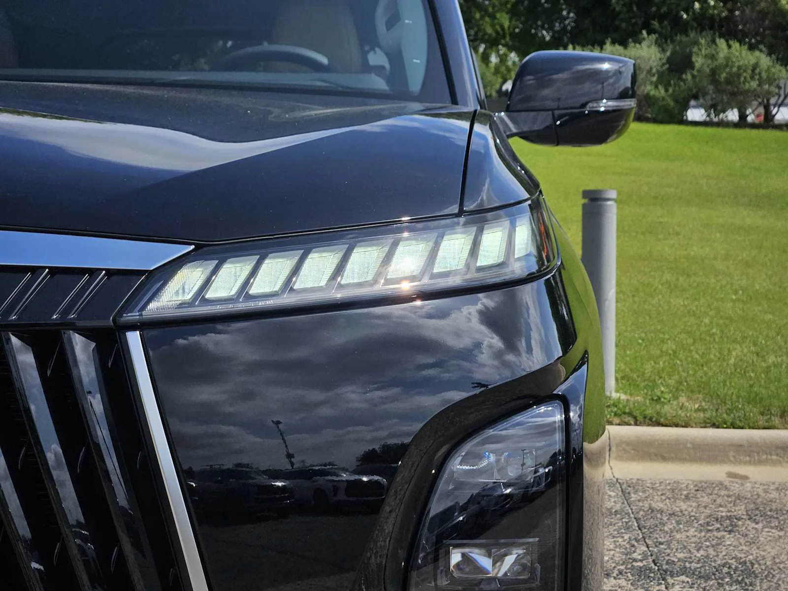 New 2026 BLACK OBSIDIAN INFINITI Pure 2WD image 6