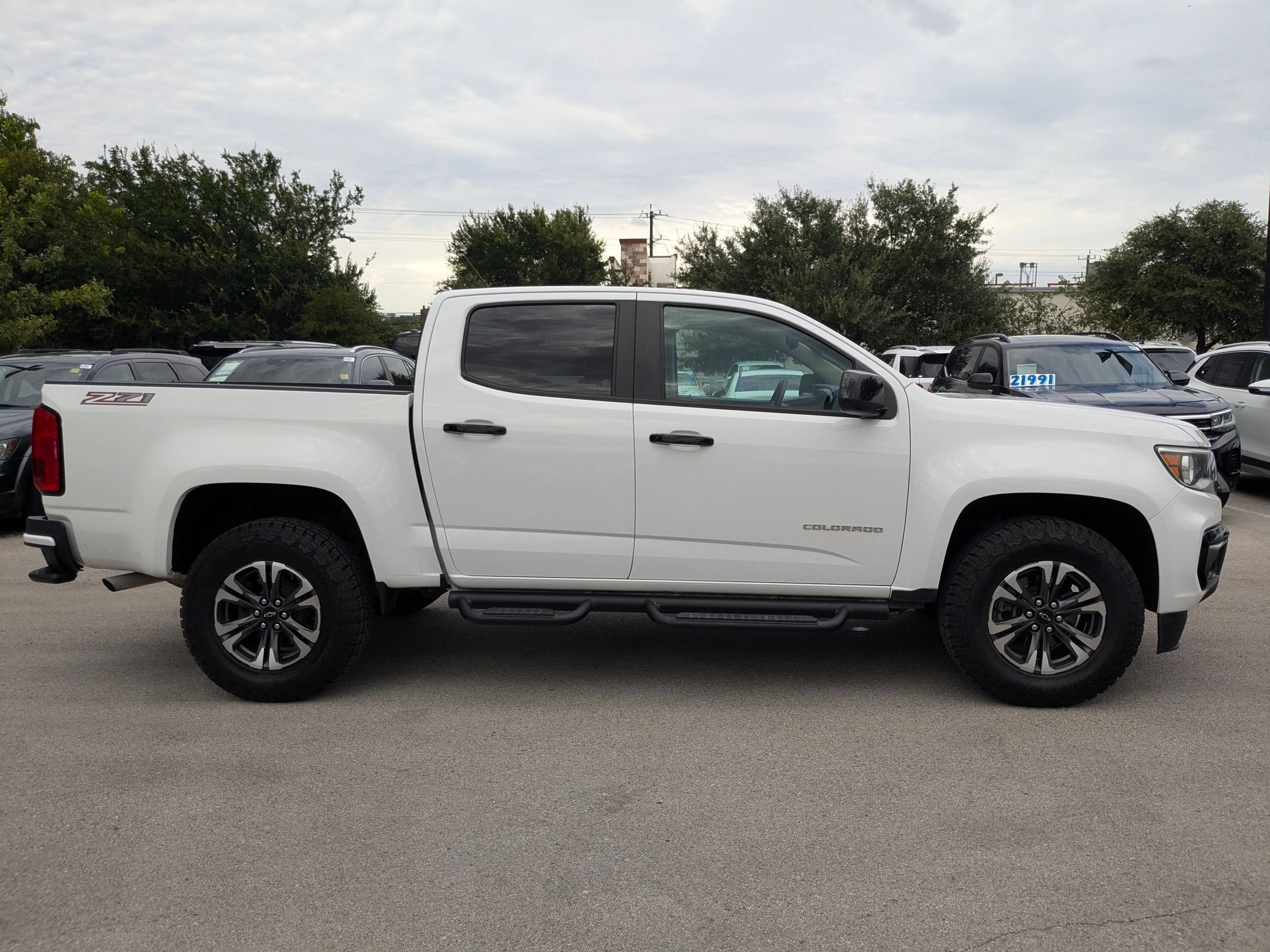 Used 2021 Summit White Chevrolet 2WD Z71 image 2