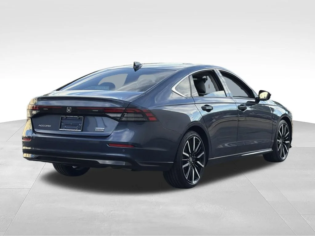 Used 2023  Honda Touring image 8