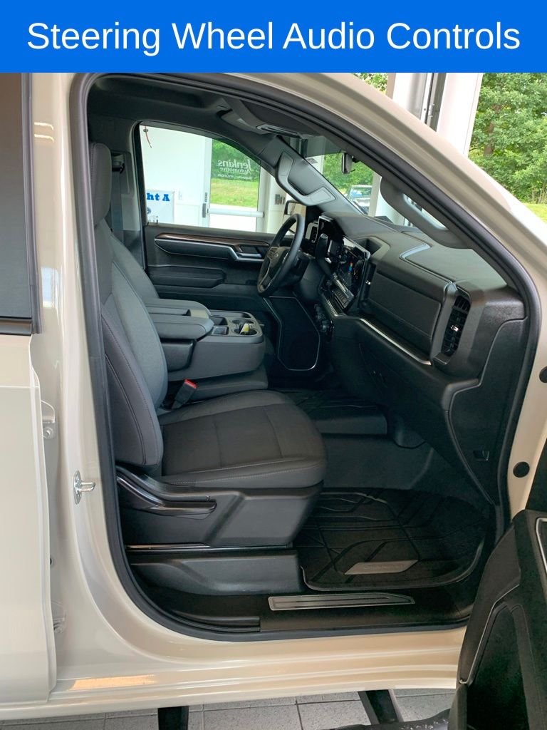 Used 2026 White Chevrolet RST image 13