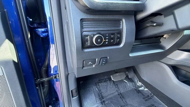 New 2026 Blue Ford Lariat image 33