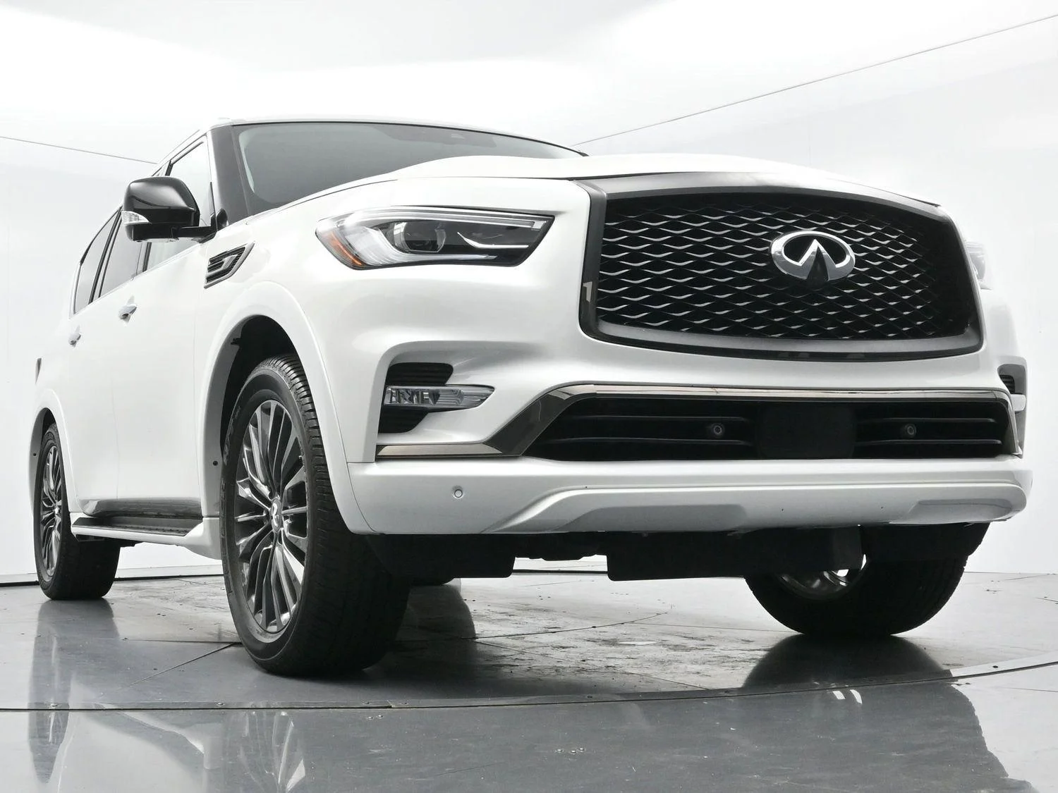Used 2023 Moonstone White INFINITI PREMIUM SELECT image 58