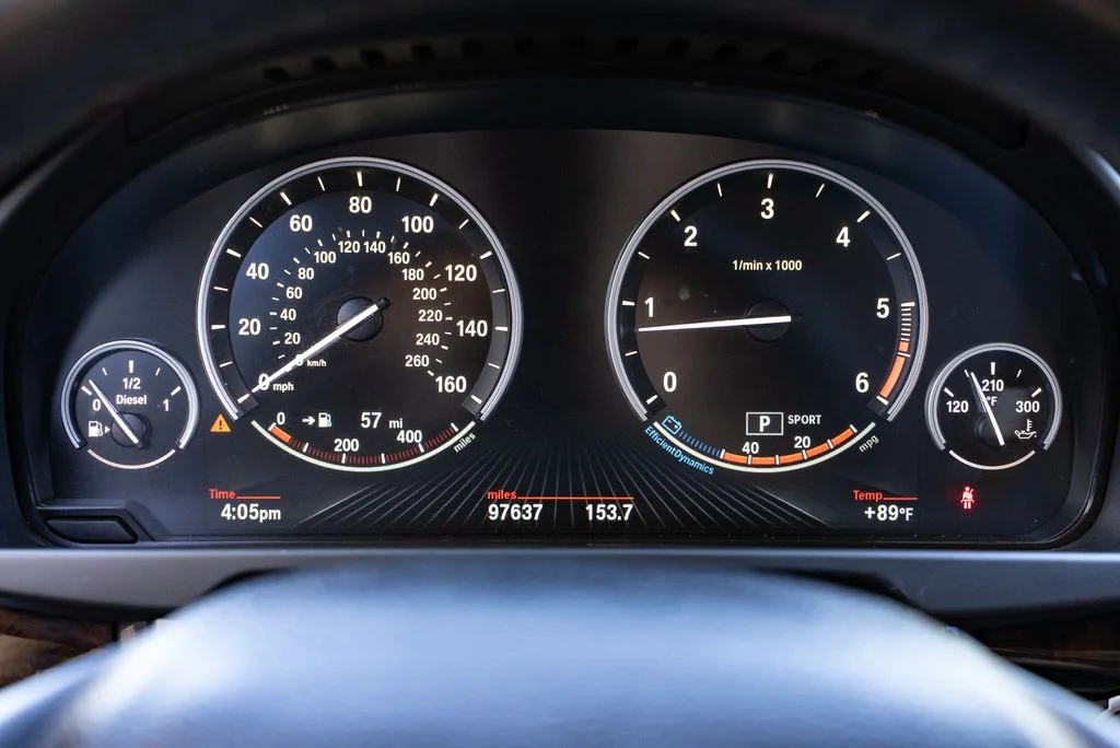 Used 2015 Gray BMW xDrive35d image 16