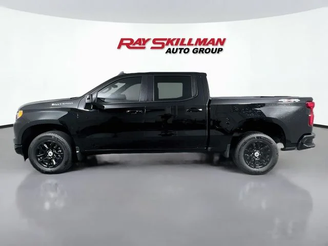 Used 2026 Black Chevrolet RST image 4