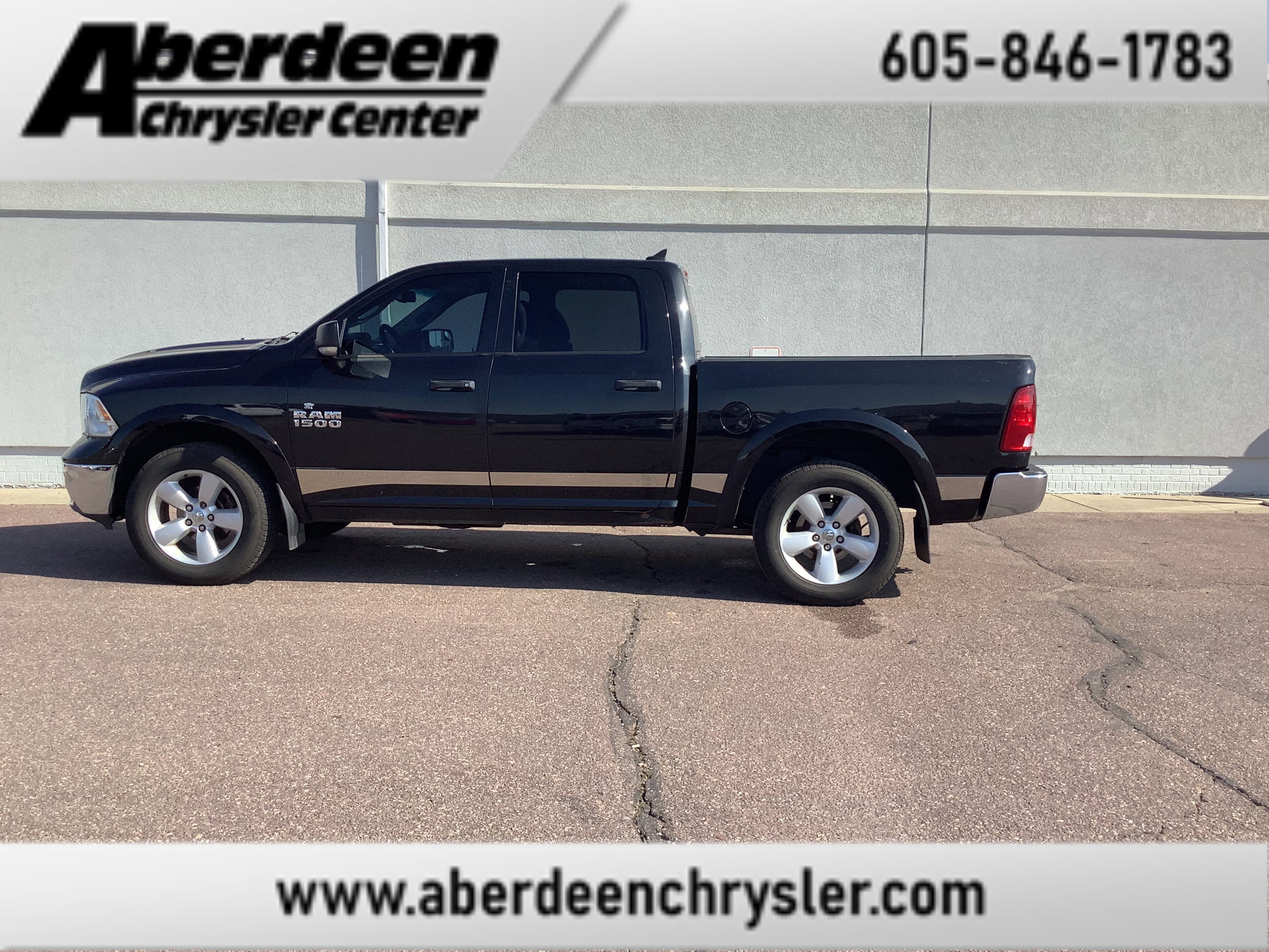 2016 RAM 1500 Outdoorsman 4x4 Crew Cab 5'7's photo