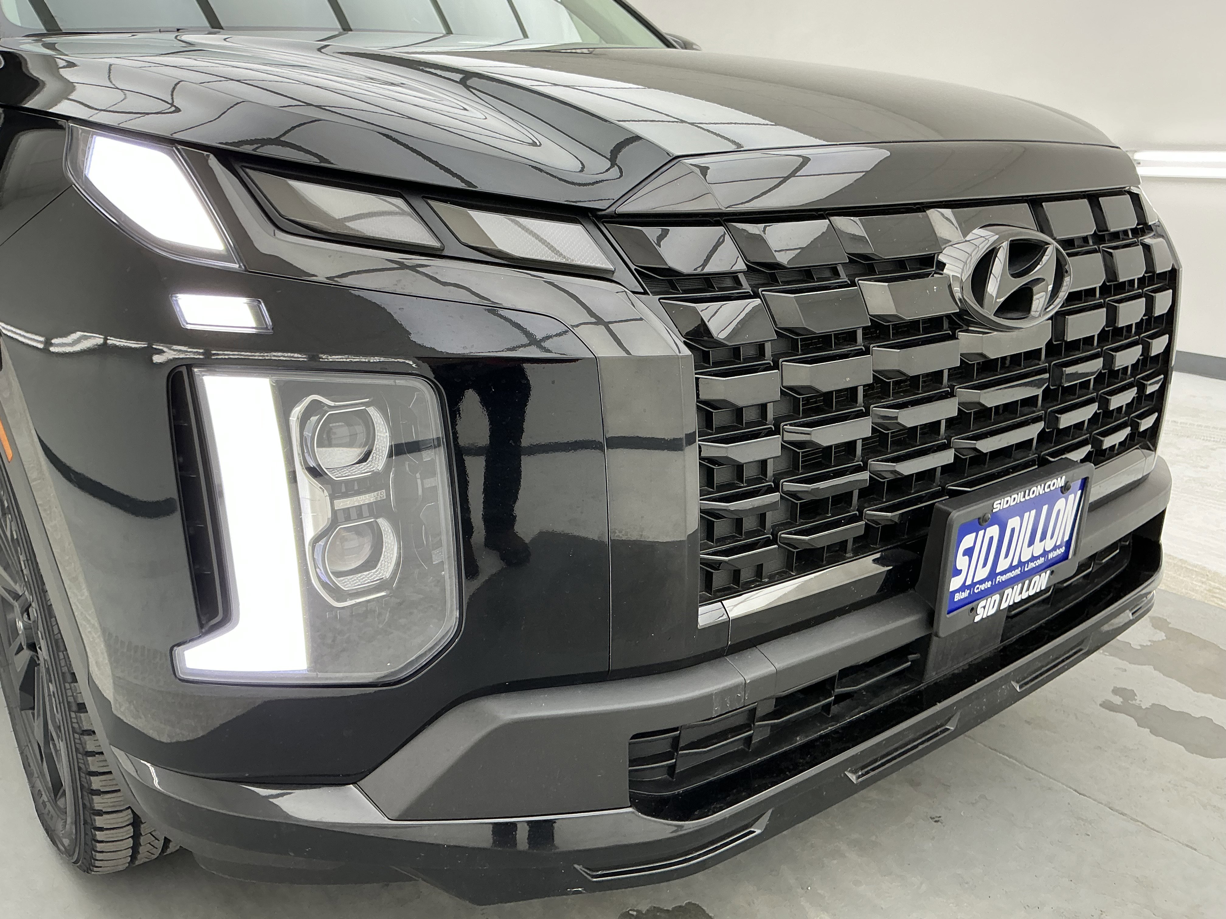 Certified Used 2023 Abyss Black Pearl Hyundai XRT image 28