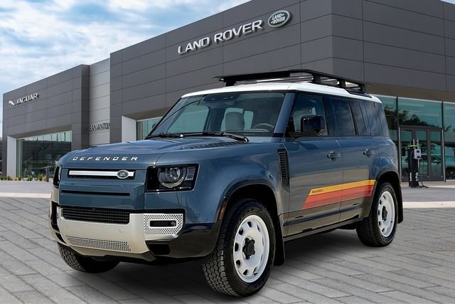 2025 Land Rover Defender 110 S P300's photo