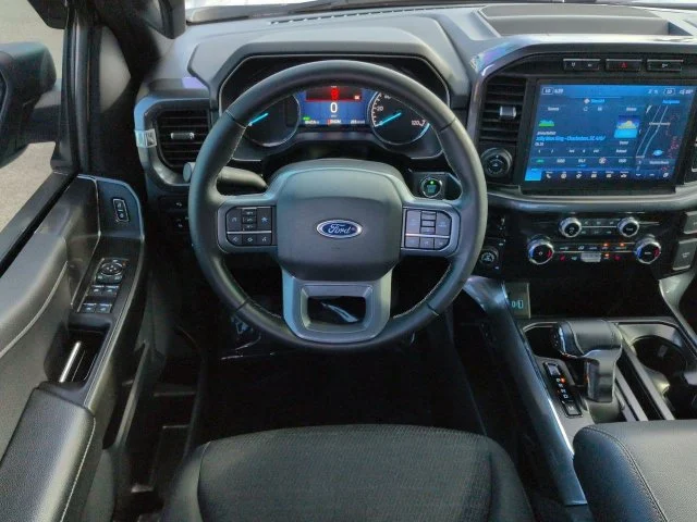 Used 2023 Gray Ford XLT image 16