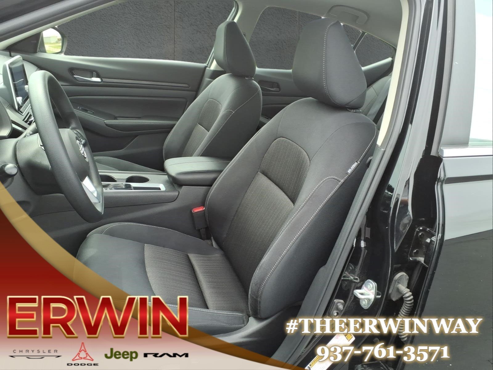 Used 2025 Black Nissan 2.5 SV image 12