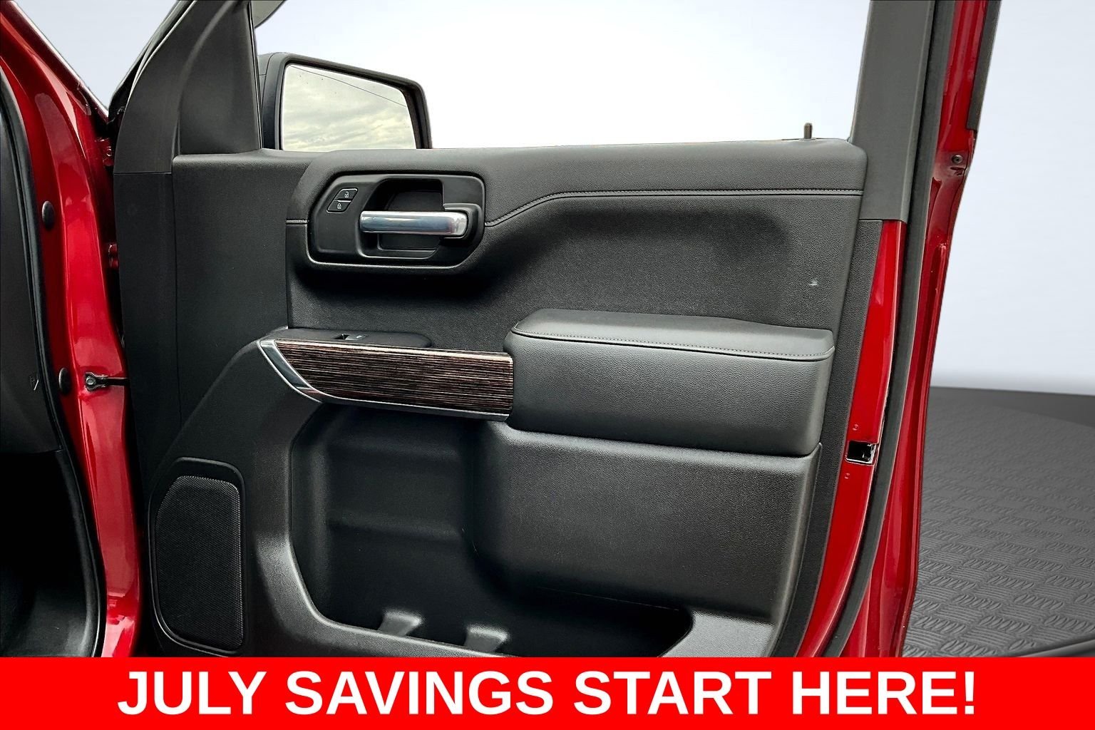 Used 2020 Red GMC Elevation image 34
