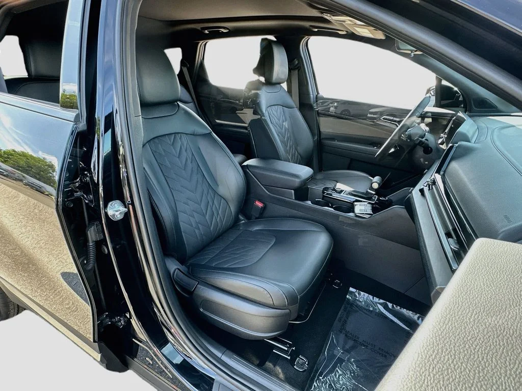 Certified Used 2024 Black Kia X-Line image 28