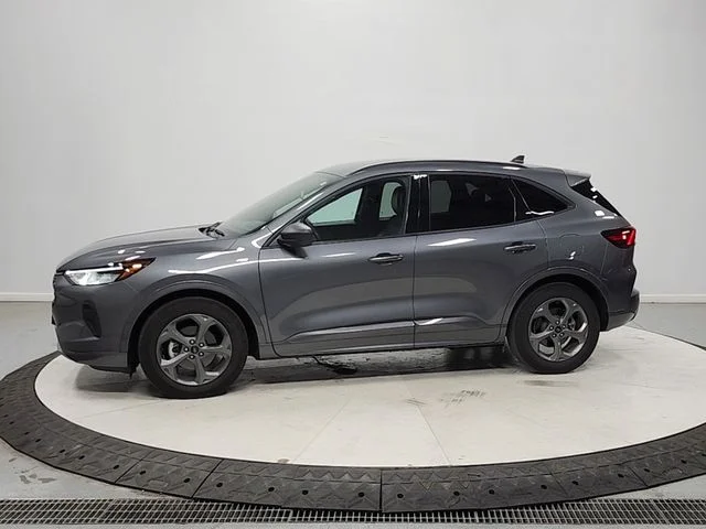 Used 2024 Gray Ford ST-Line image 4