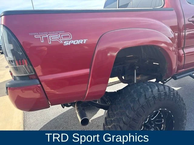 Used 2011 Red Toyota Base image 13