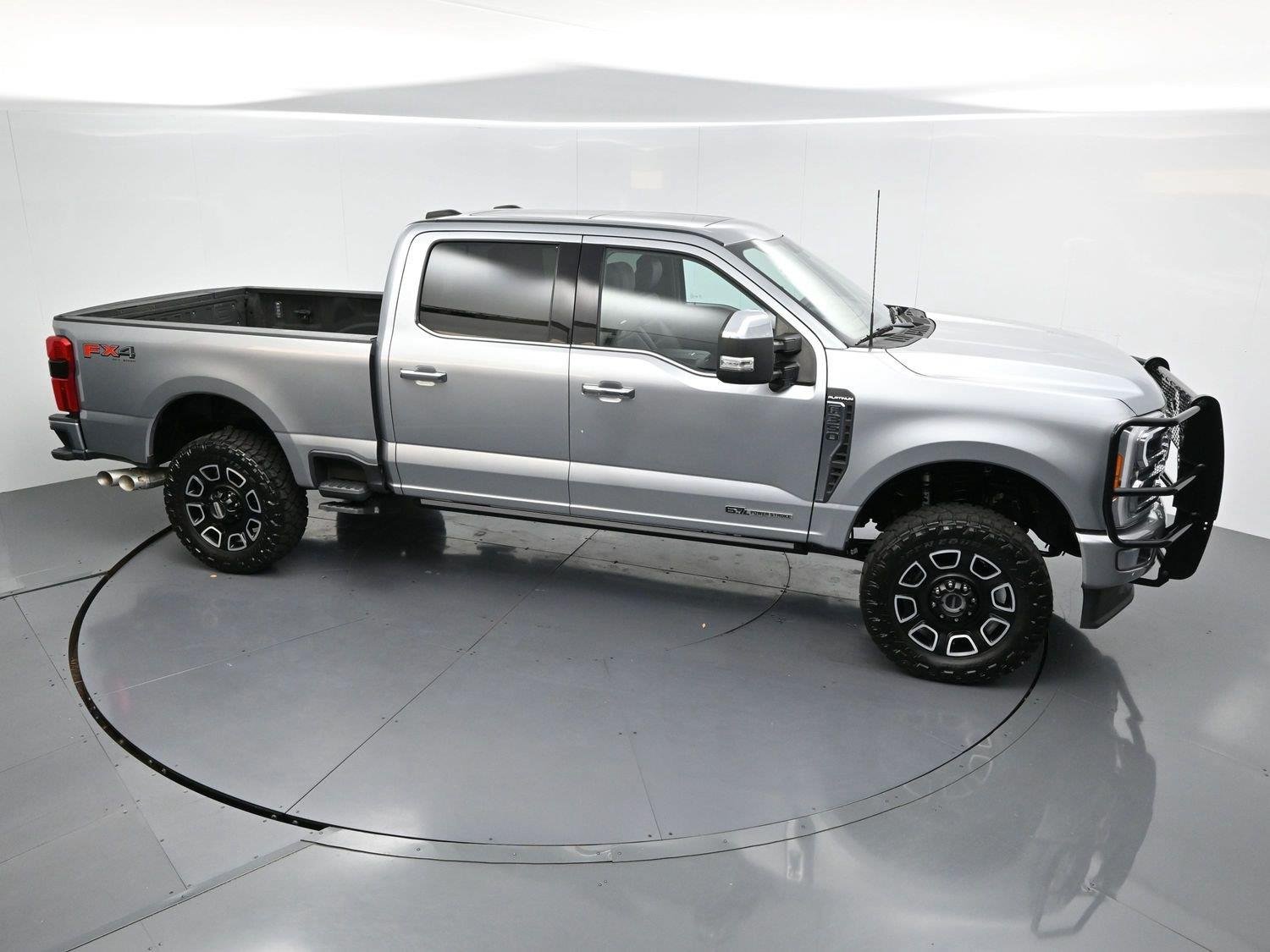 Used 2023 Iconic Silver Metallic Ford XL image 43