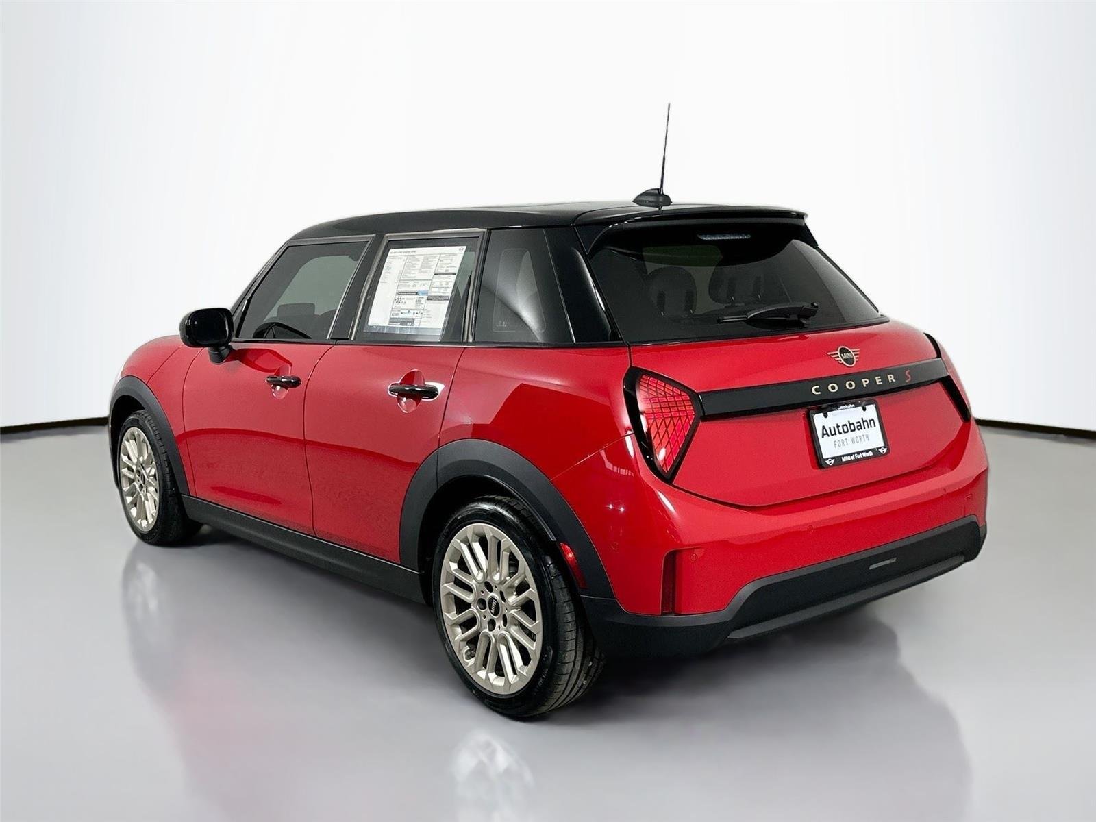 2025 MINI Hardtop 4 Door S - Photo 6