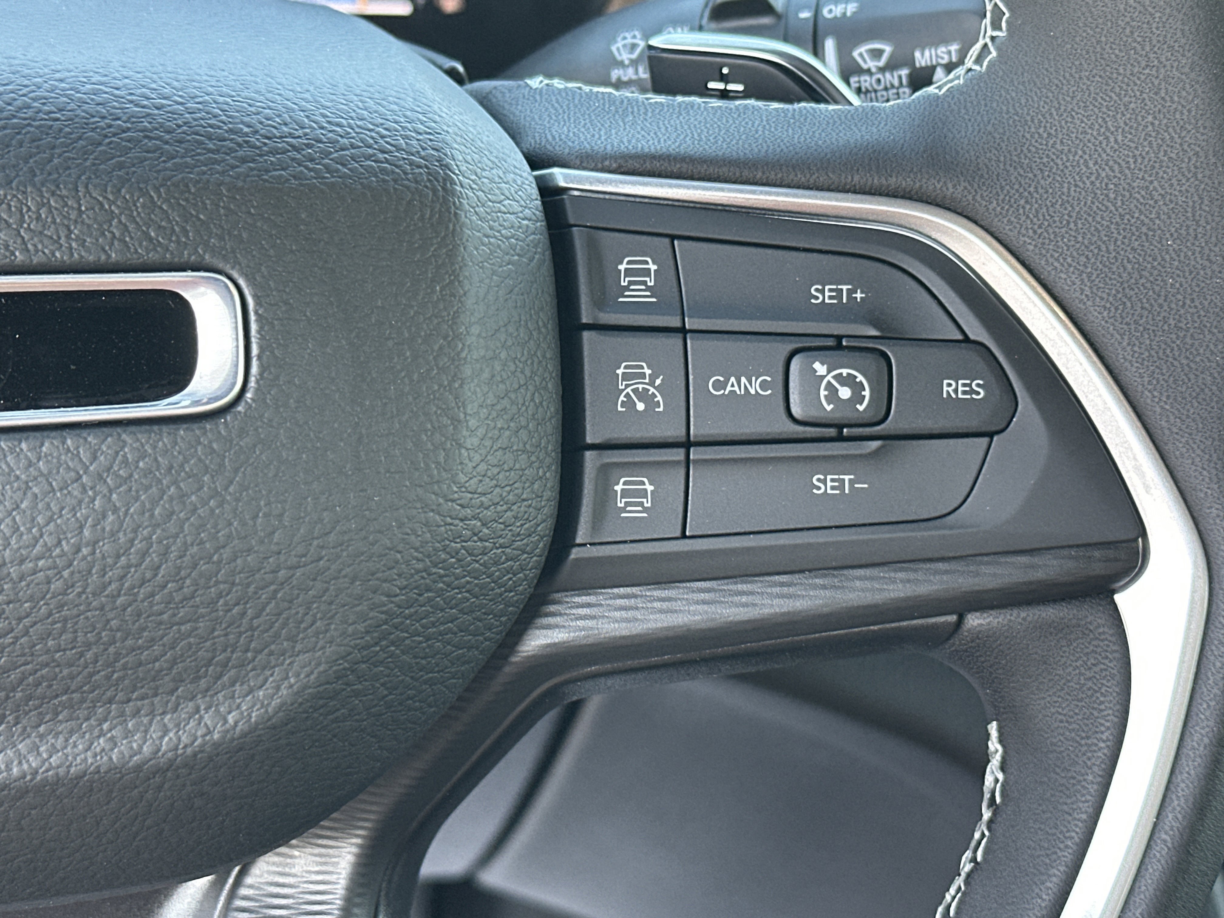 2025 Jeep Grand Cherokee Altitude - Photo 26