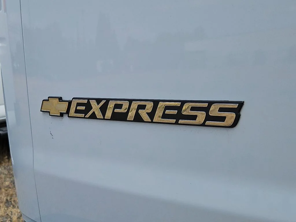 Used 2023 Summit White Chevrolet LS image 25