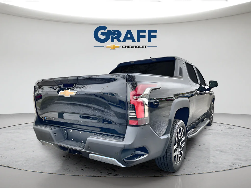 2026 Chevrolet Silverado EV LT - Photo 8