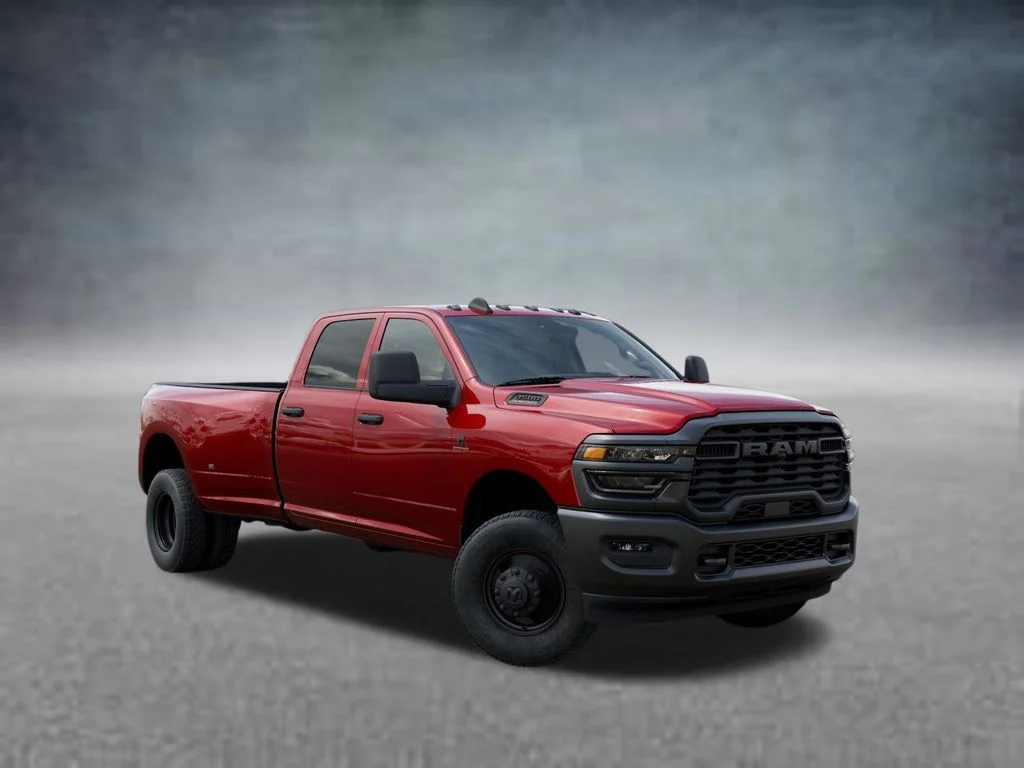 New 2026 Molten Red Pearl-Coat Exterior Paint RAM Tradesman image 5